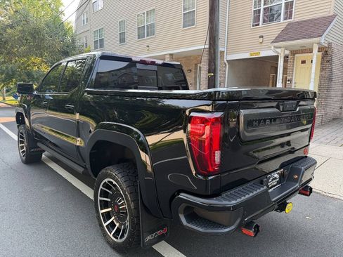 Used 2023 GMC Sierra 1500 AT4 w/ AT4 Premium Package AWD/4WD image 4