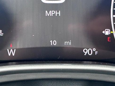 Used 2025 Chrysler Pacifica Select w/ Fav Edition Package image 20