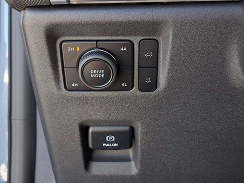 New 2026 Ford Expedition Platinum w/ Stealth Performance Package image 26