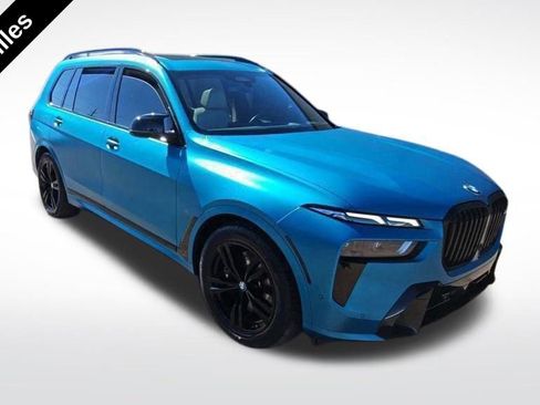 Used 2024 BMW X7 M60i w/ Executive Package image 3