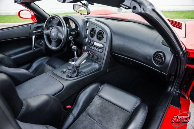 Used 2004 Dodge Viper SRT-10 RWD image 21