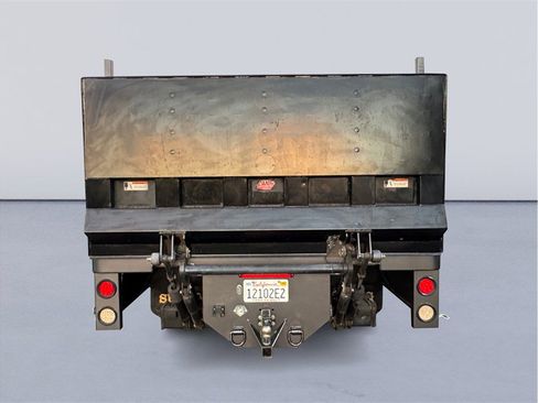 Used 2016 Ford F550 XL image 22