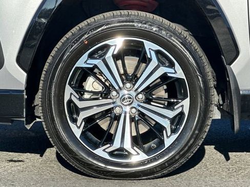 Certified 2022 Toyota RAV4 XSE image 39