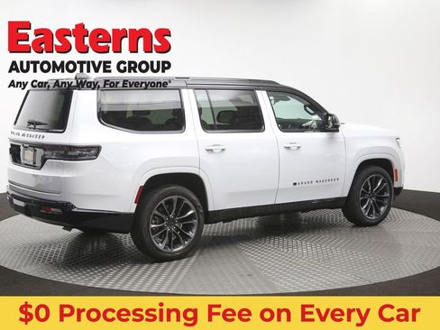 Used 2025 Jeep Grand Wagoneer Series III w/ Rear Seat Video Group 1 AWD/4WD image 48