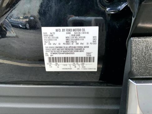 Used 2023 Ford Explorer XLT w/ Equipment Group 202A image 30