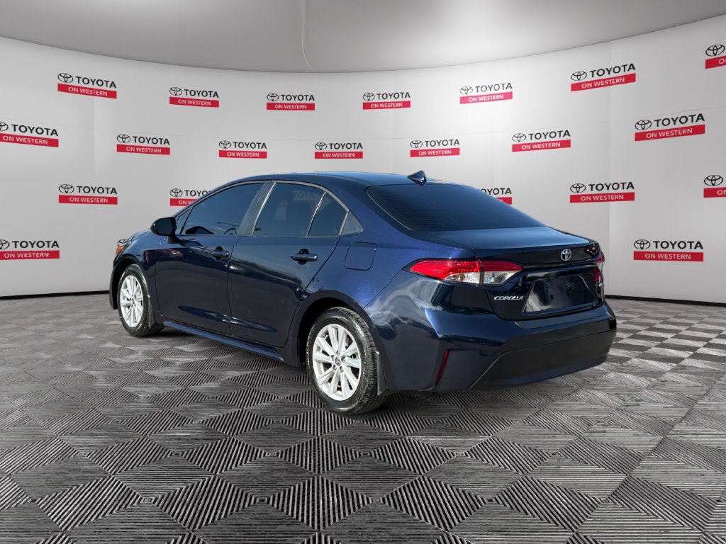 Used 2026 Toyota Corolla LE w/ LE Premium Package FWD image 7