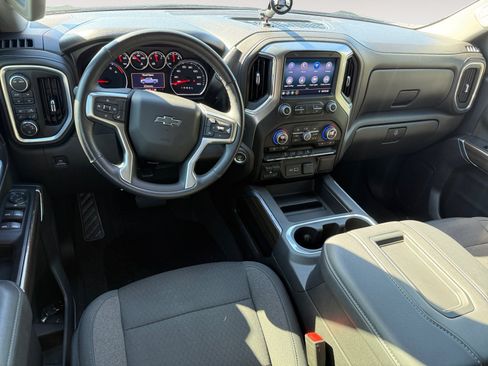 Used 2021 Chevrolet Silverado 1500 LT Trail Boss w/ Bed Protection Package AWD/4WD image 15