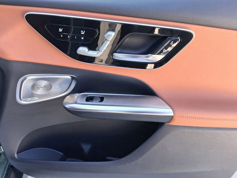 New 2026 Mercedes-Benz GLC 300 image 28