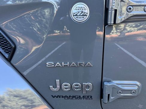 Used 2018 Jeep Wrangler Unlimited Sahara image 57