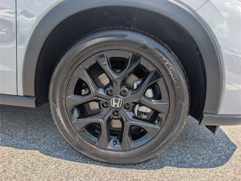 Used 2025 Honda HR-V Sport image 9