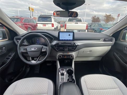 Used 2024 Ford Escape Active image 17
