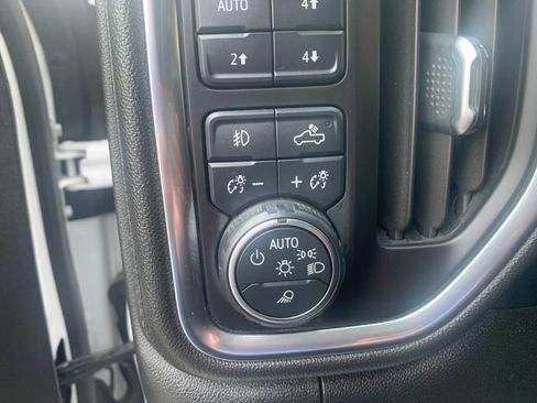 Used 2021 Chevrolet Silverado 1500 LTZ image 16