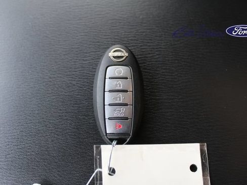 Used 2024 Nissan Armada SL AWD/4WD image 27