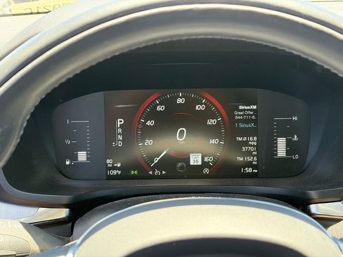 Used 2019 Volvo S60 T5 Momentum FWD image 12