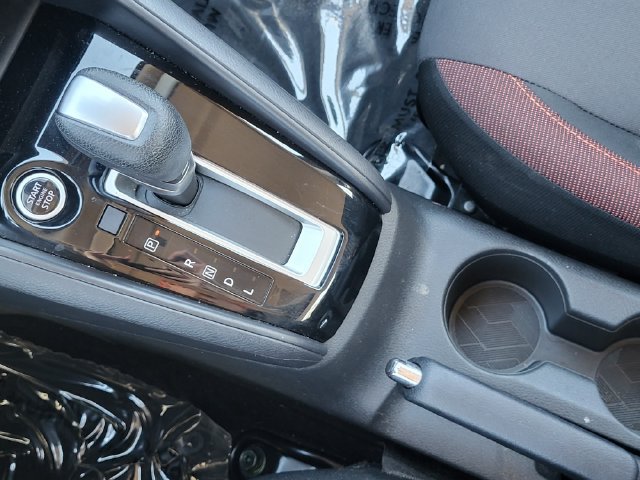 Certified 2023 Nissan Versa SR w/ Trunk Package FWD image 19