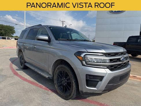 Used 2024 Ford Expedition XLT RWD image 1