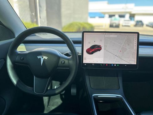 Used 2021 Tesla Model Y Performance AWD/4WD image 15