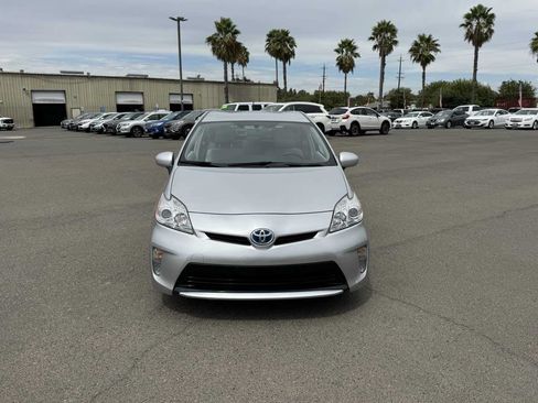 Used 2013 Toyota Prius Two FWD image 4