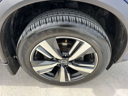 Used 2023 Nissan Rogue Platinum AWD/4WD image 12