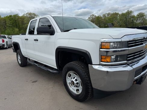 Used 2015 Chevrolet Silverado 2500 W/T RWD image 12