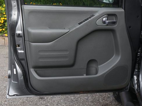 Used 2019 Nissan Frontier SV w/ Value Truck Package image 16