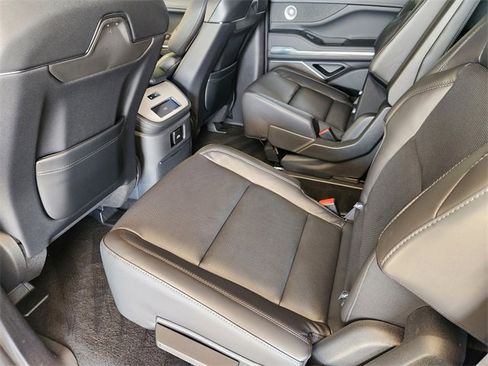 New 2025 Lincoln Navigator Reserve w/ Jet Appearance Package image 28