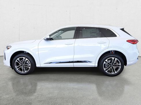New 2026 Audi Q5 Premium AWD/4WD image 8