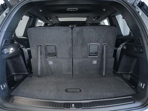 New 2025 Jeep Grand Cherokee L Limited w/ Luxury Tech Group II image 9