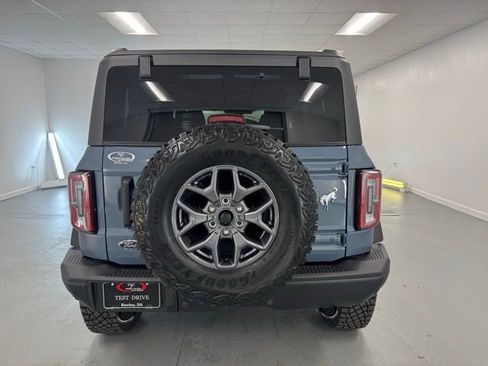 New 2025 Ford Bronco Badlands image 6