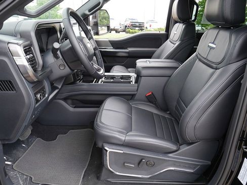 New 2026 Ford F450 Platinum w/ FX4 Off-Road Package AWD/4WD image 10