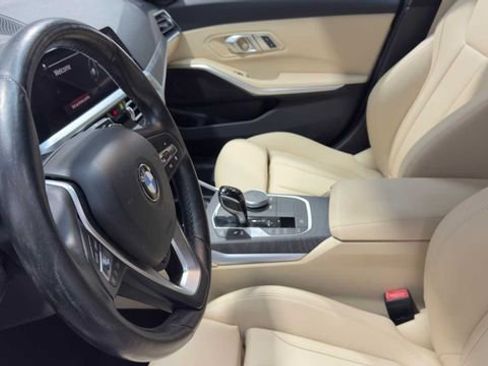 Used 2019 BMW 330i Sedan w/ Premium Package RWD image 22
