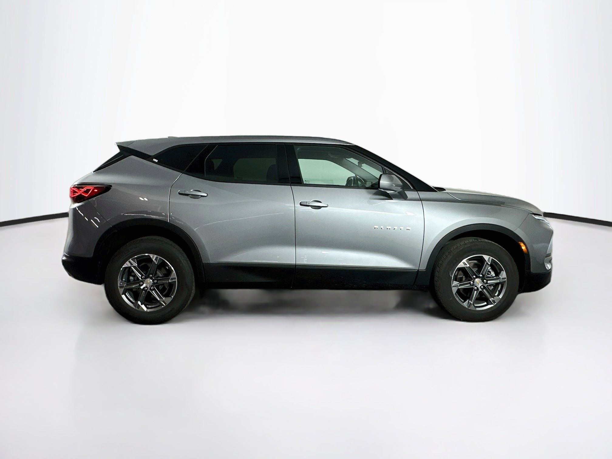 Used 2026 Chevrolet Blazer LT FWD image 10