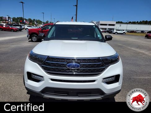 Certified 2021 Ford Explorer XLT w/ Equipment Group 202A AWD/4WD image 10