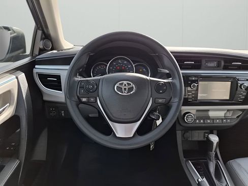 Used 2016 Toyota Corolla LE image 24