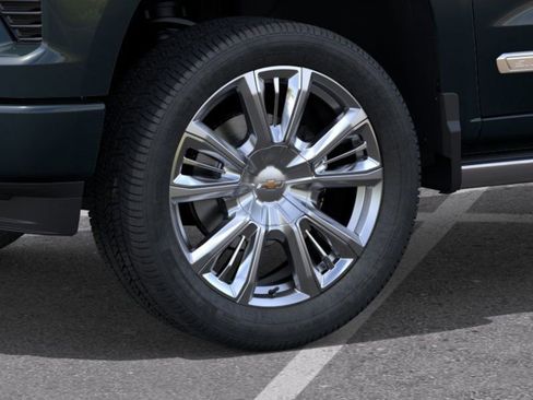 New 2026 Chevrolet Silverado 1500 High Country AWD/4WD image 9