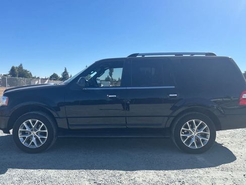 Used 2017 Ford Expedition Limited RWD image 6