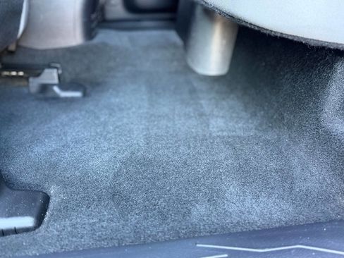 Used 2016 Toyota Tacoma TRD Sport image 30