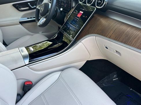 Certified 2024 Mercedes-Benz GLC 300 4MATIC image 23