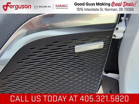 New 2027 GMC Acadia Elevation FWD image 15