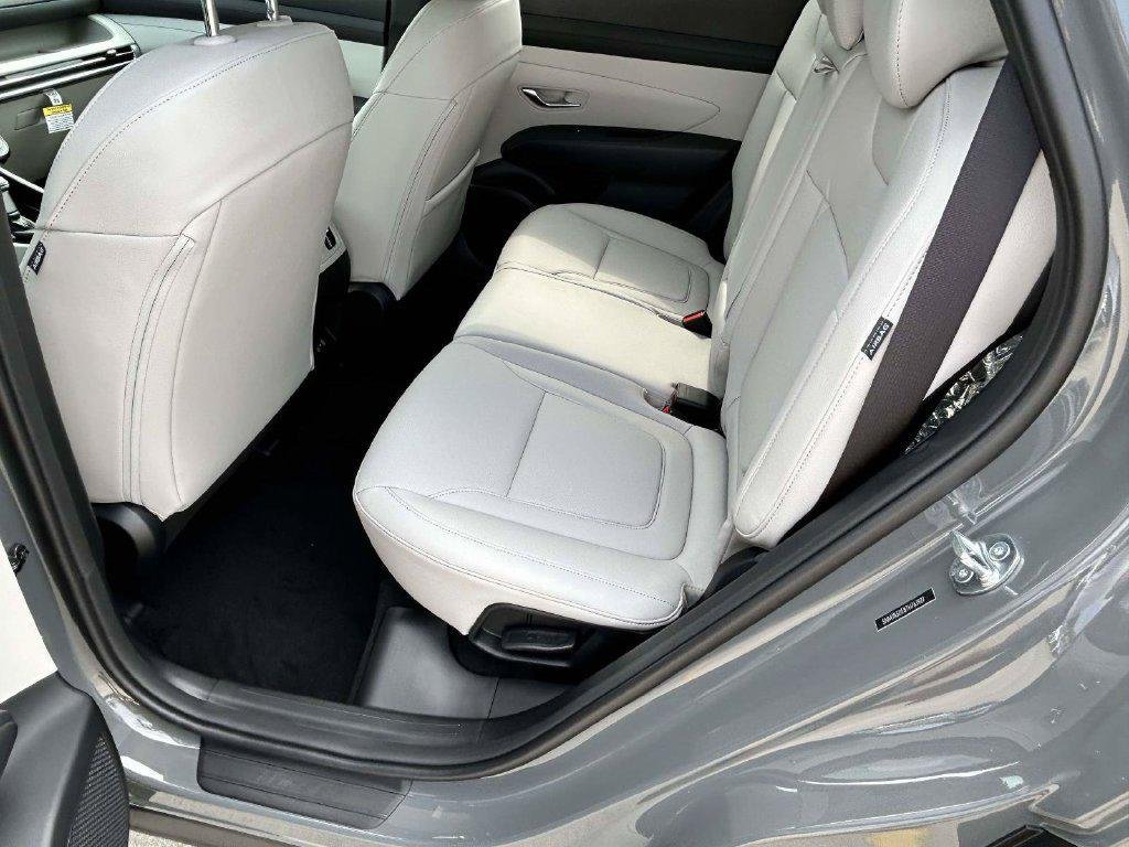 New 2026 Hyundai Tucson Limited FWD image 36