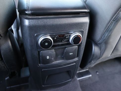 Used 2023 Ford Explorer XLT image 45