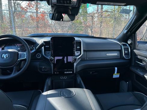 New 2026 RAM 3500 Laramie AWD/4WD image 26