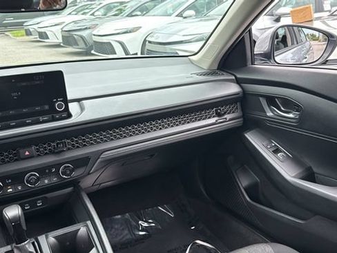 Used 2025 Honda Accord LX image 15