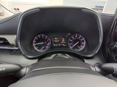 Used 2021 Toyota Highlander Limited AWD/4WD image 19