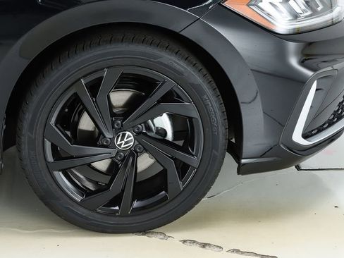New 2026 Volkswagen Jetta SE FWD image 14