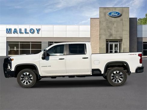 Used 2020 Chevrolet Silverado 2500 W/T w/ WT Convenience Package image 4