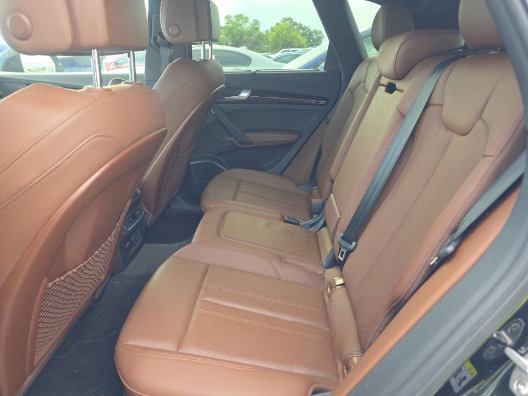 Used 2019 Audi Q5 2.0T Premium Plus w/ Premium Plus Package AWD/4WD image 4