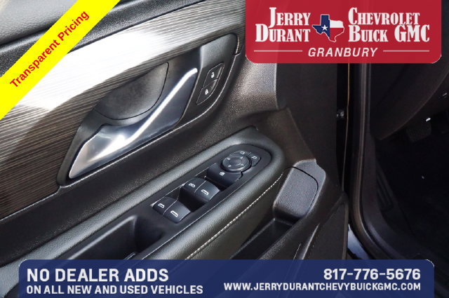 Used 2024 GMC Terrain SLE w/ Driver Convenience Package FWD image 15