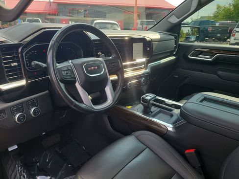 Used 2022 GMC Sierra 1500 Elevation w/ Elevation Premium Package AWD/4WD image 25