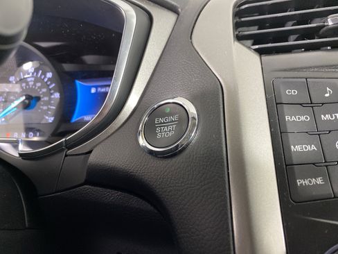 Used 2018 Ford Fusion S FWD image 24